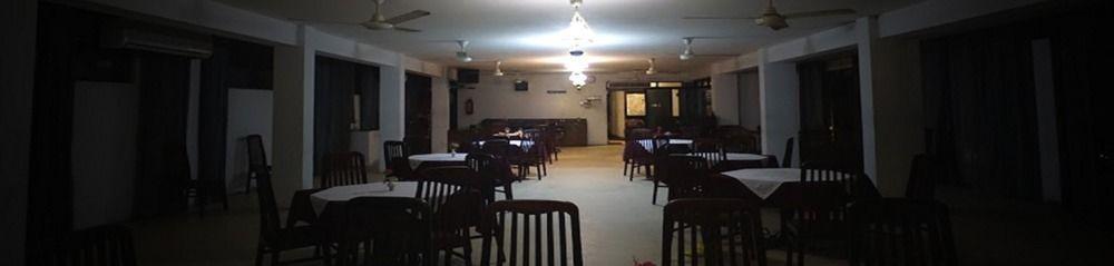 Nilani Hotel Ratnapura Exterior foto